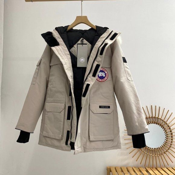 Canada Goose Brookvale Down Jacket in Grey Nylon