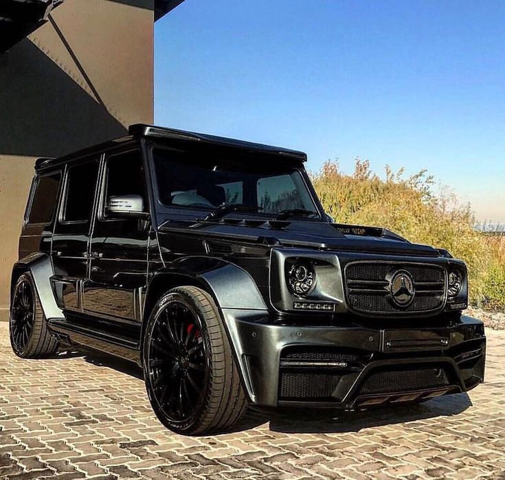 Mansory G-Couture based on Mercedes G-Class White - Front Caricos
