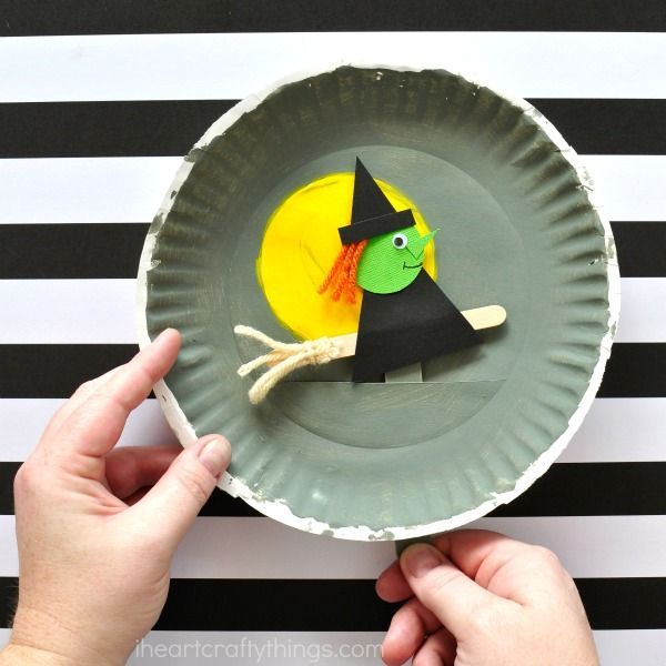 This playful paper plate Halloween craft makes an awesome Halloween kids craft, ...