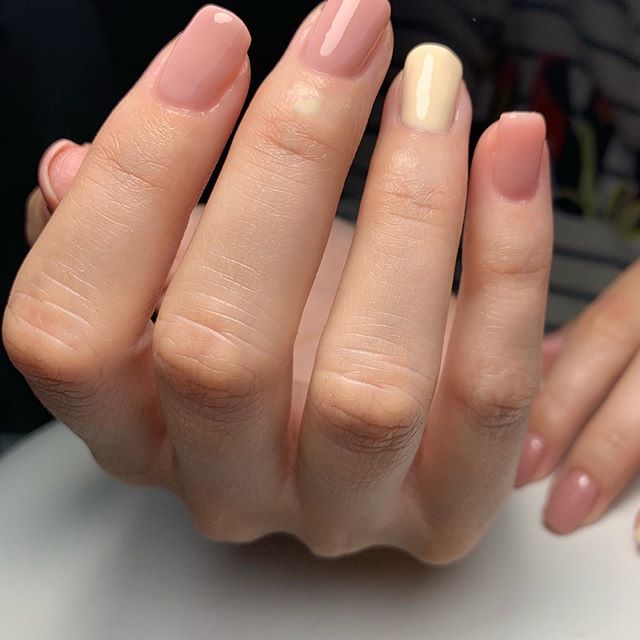 22 Simple Pretty Manicure Ideas Nail Polish Ideas Nail Nails Nailart Mannicure Wedding Nails Nail Art Wedding Natural Nails