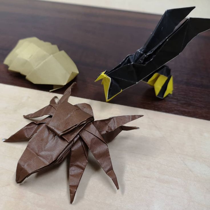 折り紙作品 8 タランチュラとスズメバチと三葉虫 三葉虫というかダンゴムシ 折り紙 折り紙作品 おりがみ おりがみ作品 Origami Origamiboy Origami Chocolate Candy 折り紙作品 8 タランチュラとスズメバチと三葉虫 三葉虫というかダンゴムシ 折り紙 折り紙作品 おりがみ おりがみ作品 Origami Origamiboy Origami Chocolate Candy