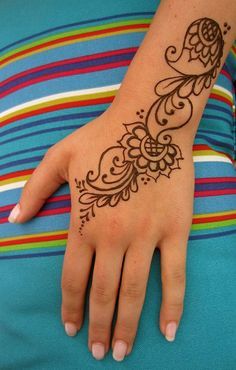 the 25 best very simple mehndi designs ideas on pinterest henna the 25 best very simple mehndi designs ideas on pinterest henna