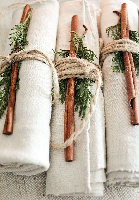 9 Stunning And Easy Holiday Table Decorations You Can Make 9 Stunning And Easy Holiday Table Decorations You Can Make
