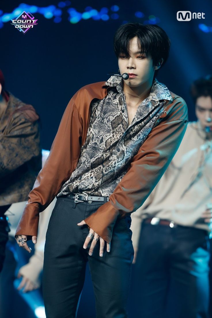 dongheon verivery jellyfish entertainment fashion fans cafe dongheon verivery jellyfish entertainment fashion fans cafe