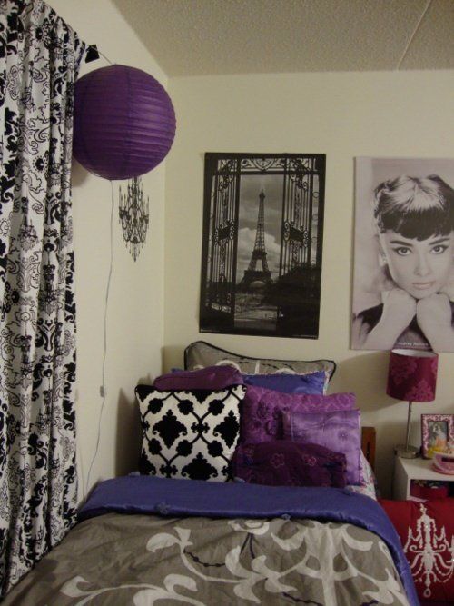 37 Best Life As A Student Images On Pinterest College Dorm Rooms Dorm Room Decor Black White And Purple College Inspiration