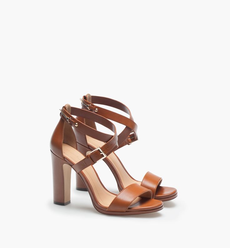 Zara Court Shoe With Metal Plate Heel Zara Court Shoe With Metal Plate Heel