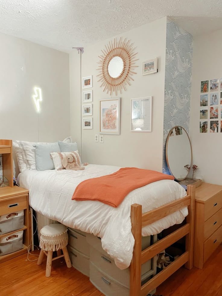 Beachy Preppy Dorm Room Aesthetic Cozy Dorm Room Dorm Room Layouts Beachy Preppy Dorm Room Aesthetic Cozy Dorm Room Dorm Room Layouts