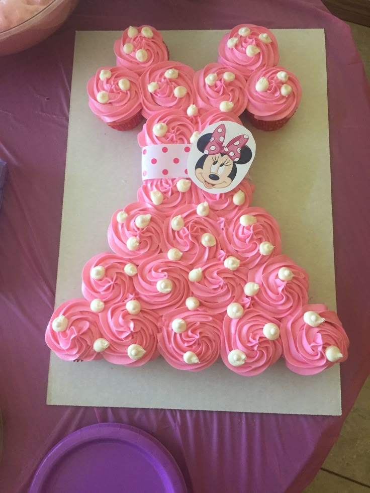 Minnie Mouse cupcake cake | Birthday Ideas | Pinterest ...