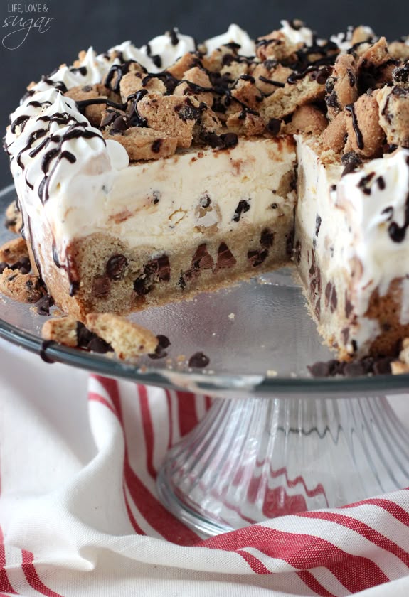 ice cream cakes on