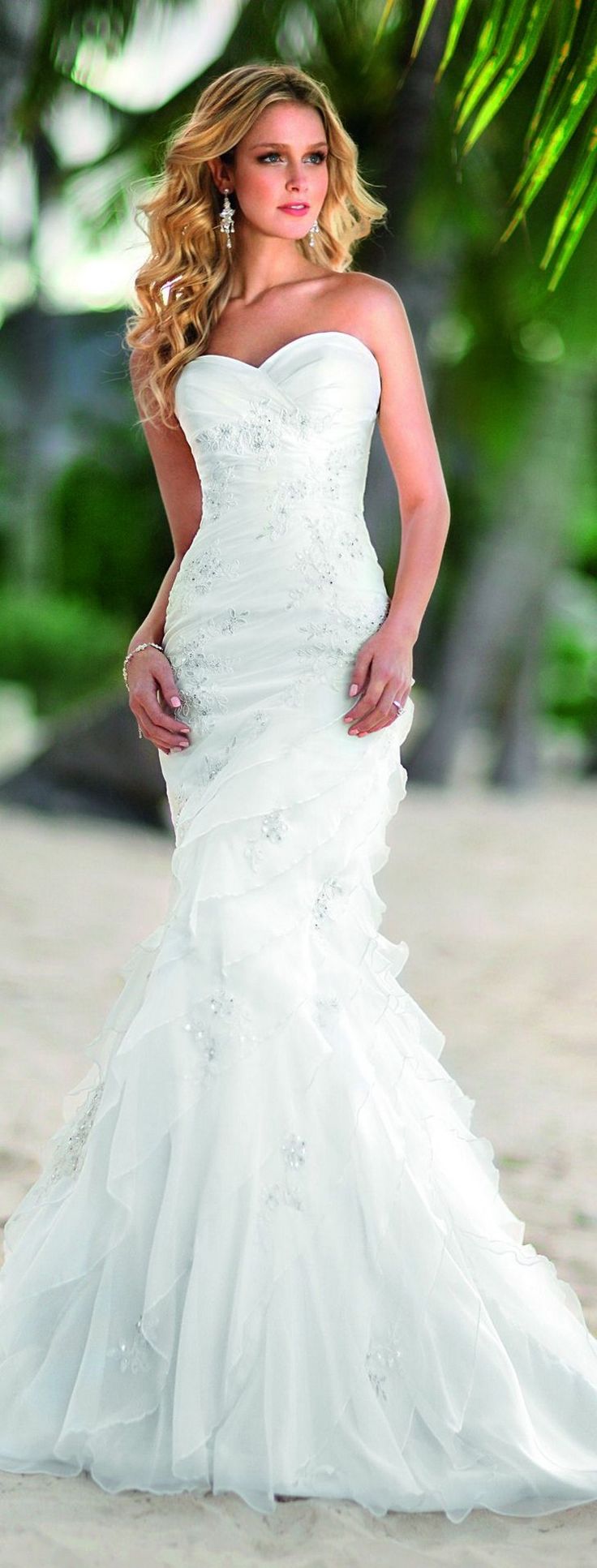 Amazing wedding dresses styles for winter wonderland weddings 99