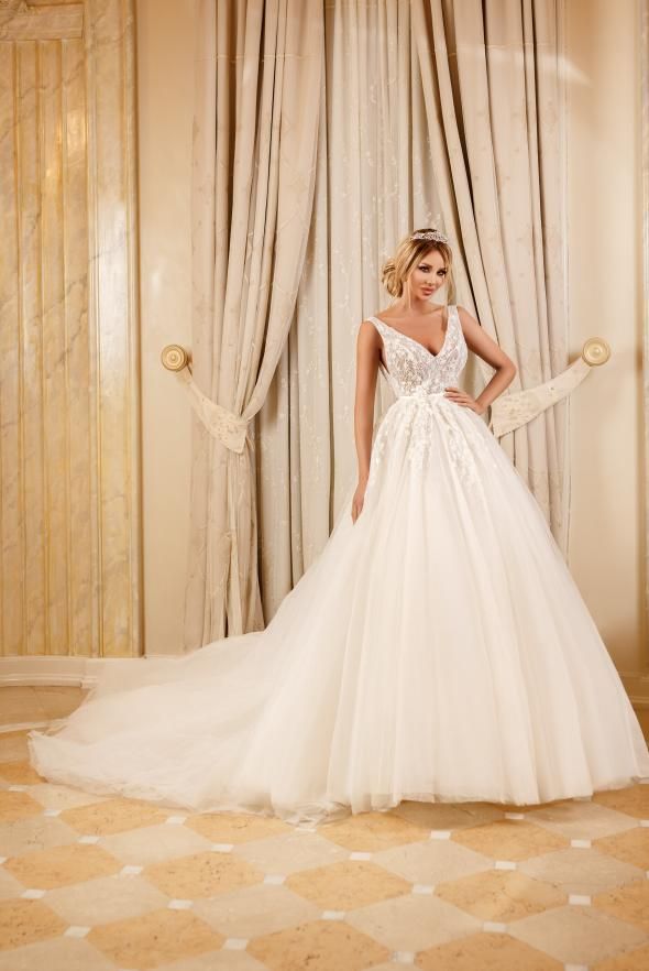 Rochie De Mireasa Sonia Bianca Dragusanu Wedding Dresses Dresses Strapless Wedding Dress