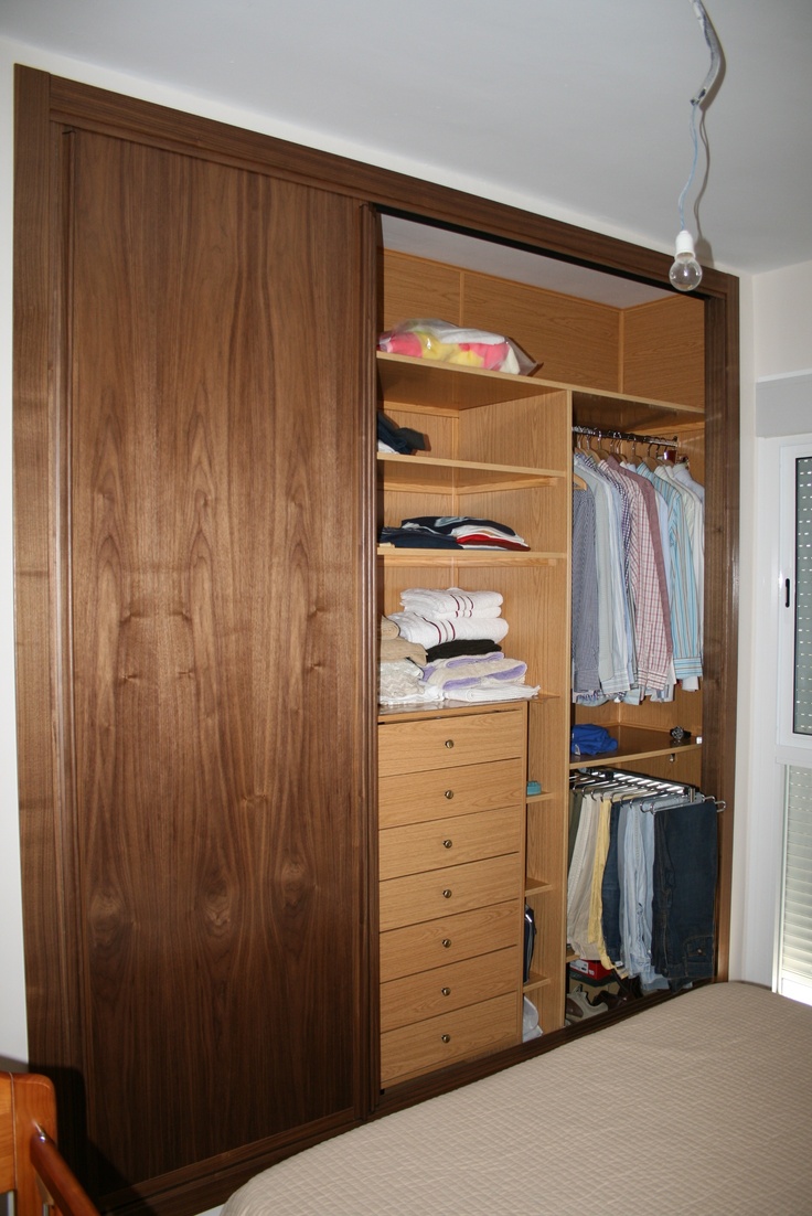 División de entrepaños, barra, cajonera y pantalonero extraible,melamina de Roble Apertura Artesanato Urbano Porto ~ División de entrepaños, barra, cajonera y pantalonero extraible,melamina de Roble Apertura