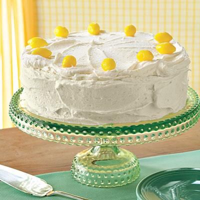 Decorative Cakes With Strawberries And Lemon Decorative Cakes With Strawberries And Lemon