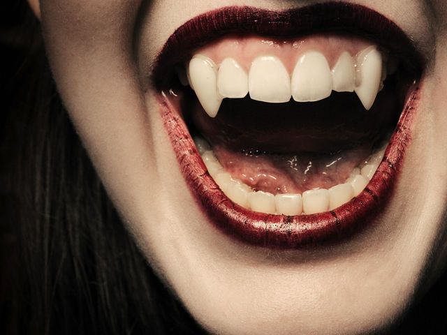 teeth gay vampire free gay hentai naruto