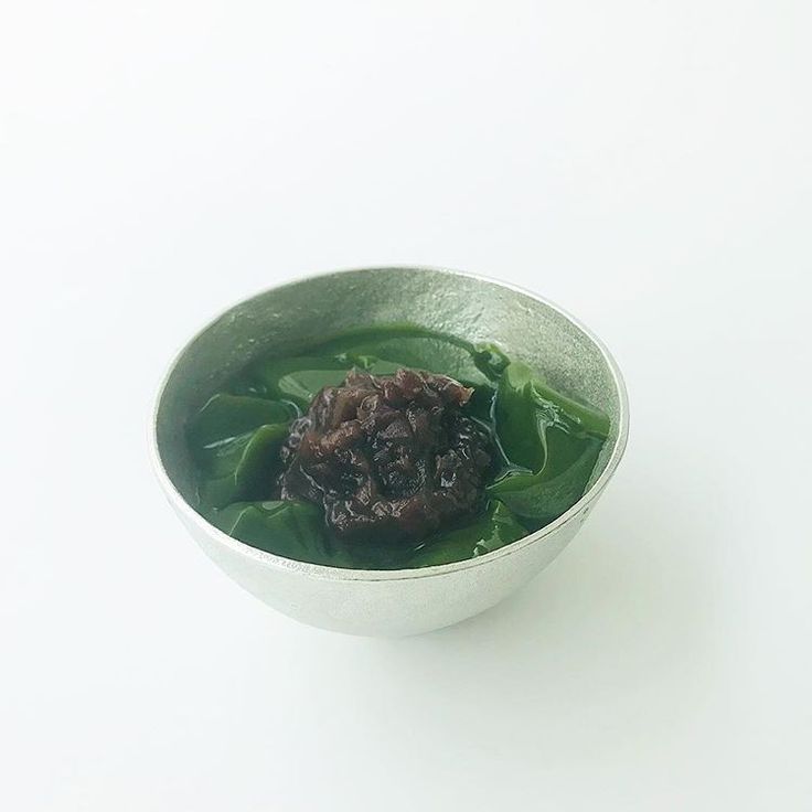 Spurさんはinstagramを利用しています 溶けるんです 口の中で とにかく軽い食感ですが こくのある苦味も後からじんわり 別添えのあんこのツブツブがアクセントに 編集n 藤菜美 茶の露ほろり Wagashi Treats Spurおやつ部 Spur Fashion Mode Follow Spurさんはinstagramを利用しています 溶けるんです 口の中で とにかく軽い食感ですが こくのある苦味も後からじんわり 別添えのあんこのツブツブがアクセントに 編集n 藤菜美 茶の露ほろり Wagashi Treats Spurおやつ部 Spur Fashion Mode Follow