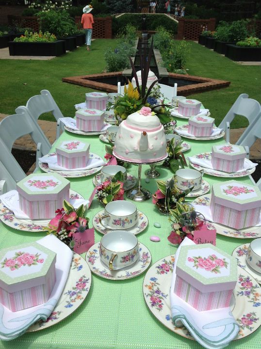 I Love The Bo At Each Place Setting They Have Gloves And A Pearl I Love The Bo At Each Place Setting They Have Gloves And A Pearl Necklace Inside What Great Idea Teapot Cake Is Cute To Party High Tea