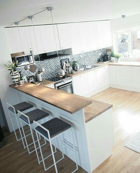 Countertop is low with elevated bar table. - #Bar ... - #Bar #Countertop #einric...