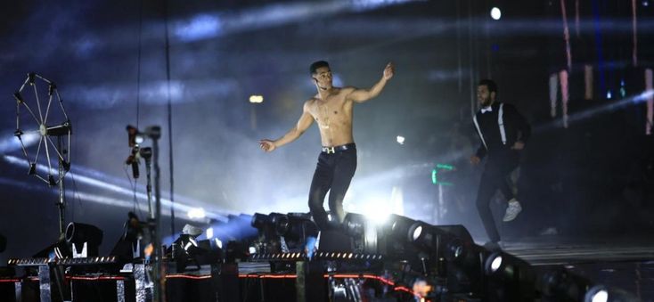 مشاهدة مسرح مصر فى رمضان حلقة 1 مشاهدة برنامج مسرح مصر فى رمضان بطوله على ربيع واشرف عبد الباقى ونخبه من النجوم مشاهدة Fitness Inspiration Photo Couple Photos