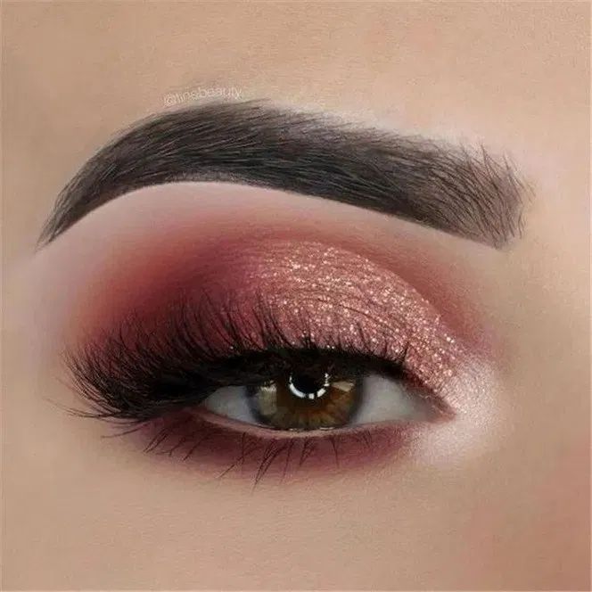 Feb 17, 2020 - 130+ spellbinding bridesmaid makeup for every woman 24 ~ thereds.me