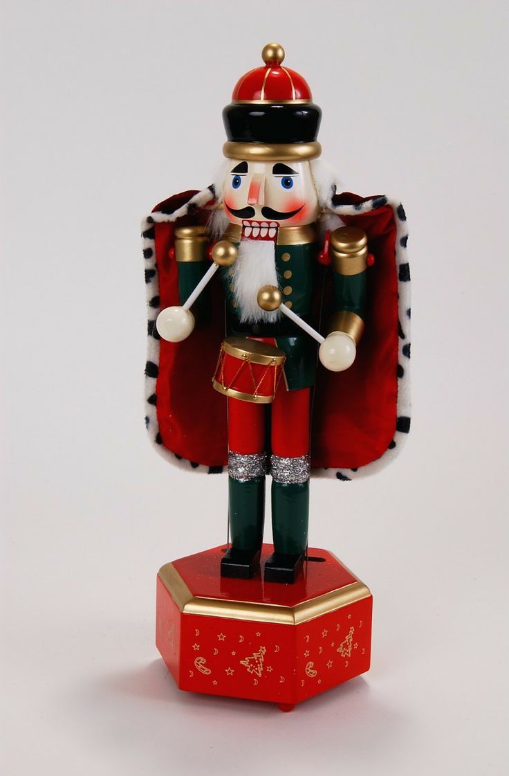 213 best nutcrackers images on pinterest nutcrackers 213 best nutcrackers images on pinterest nutcrackers