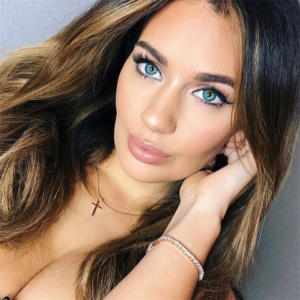 pin by paul white on face eyes holly peers my pin by paul white on face eyes holly peers my