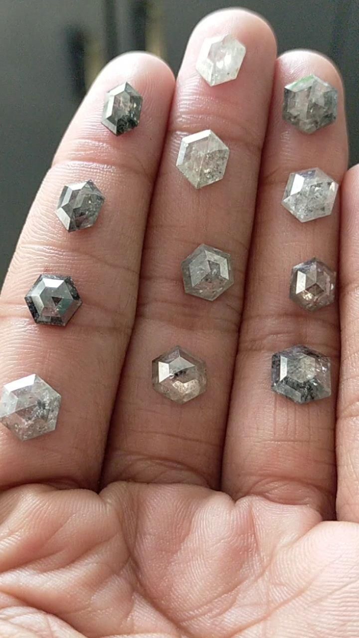 2.02CTW7.5mm Natural Clear Black Salt And Pepper Solitaire Round Brilliant Cut Faceted Diamond Loose For Ring DDS6917