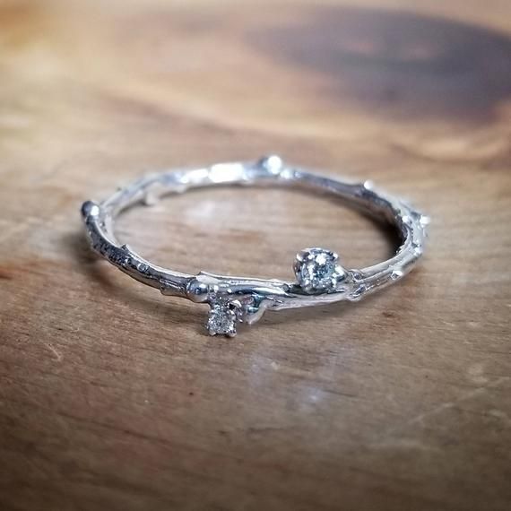Textured Wedding Band For Women Wedding Bands Women Etsy Vintage Engagement Rings Art Deco Unique Engagement Rings Rose Gold Morganite Engagement Ring Vintage