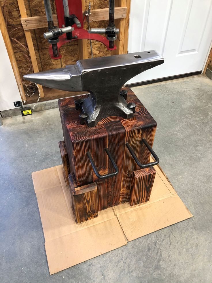 anvil stand anvil stand