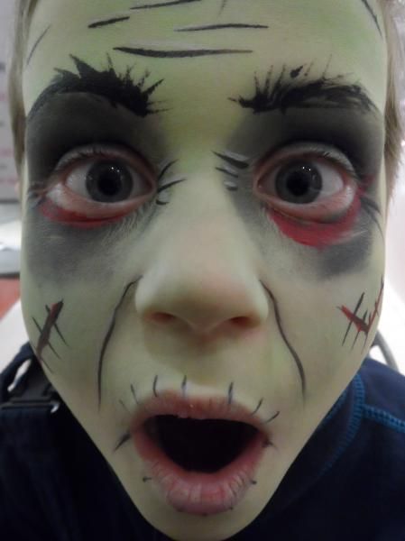 #facepaintingpinking #halloween #painting #advisor # right #facepaintingpinking #halloween #painting #advisor # right