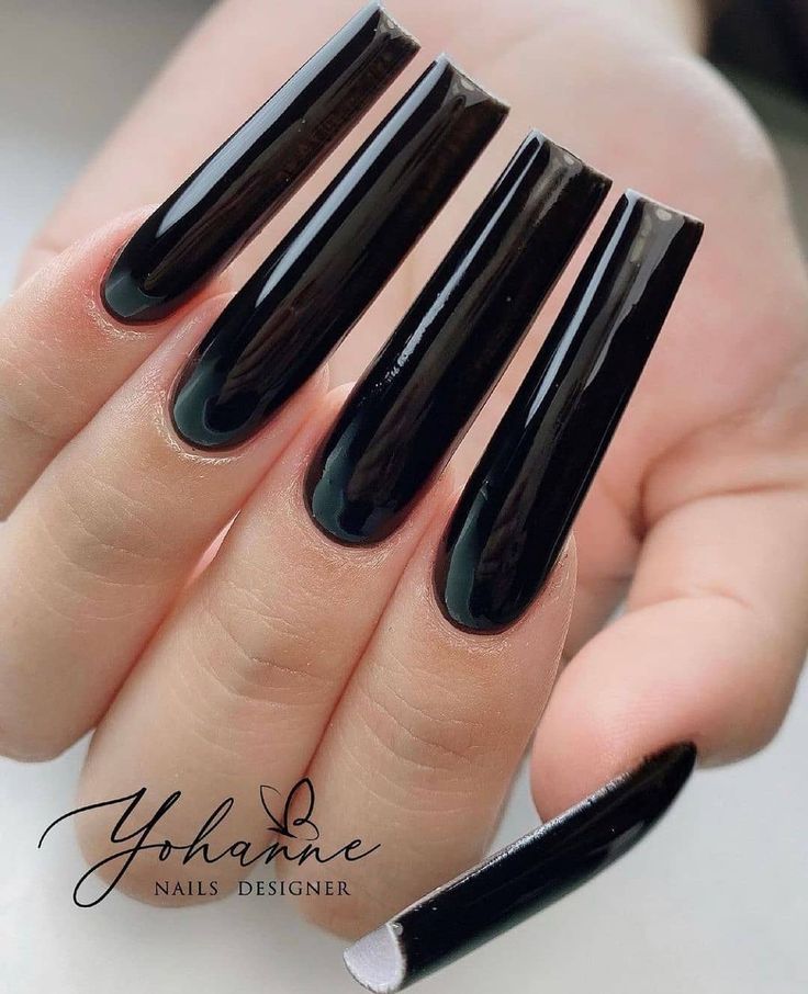 NAILMALL COM Using Our C Curve Tips Black Gel And Gloss Topcoat Usa NAILMALL COM Using Our C Curve Tips Black Gel And Gloss Topcoat Usa
