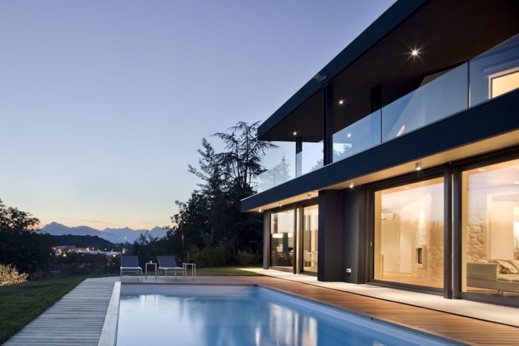 Contemporary Two Storey Villa Situated In Udine Italy Designed By Iarchitects