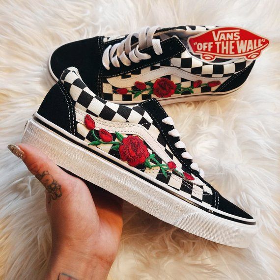 vans rose buds