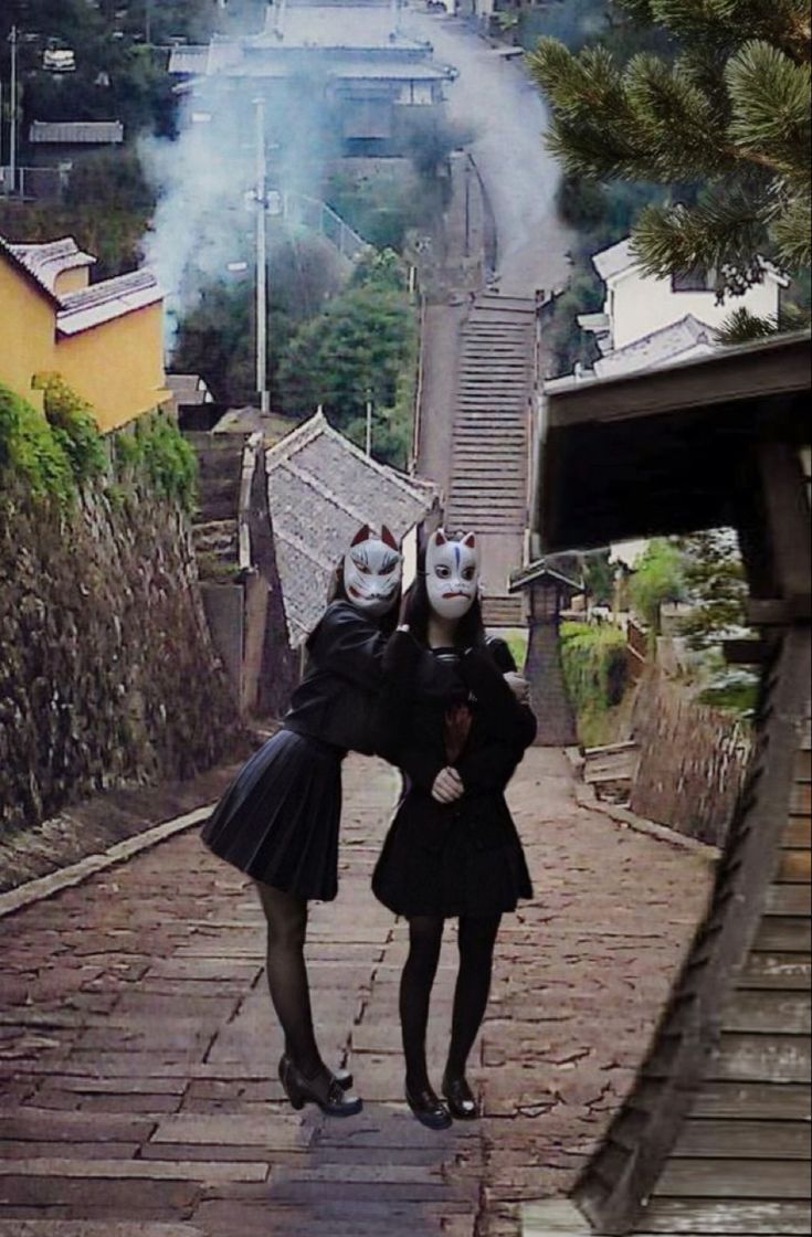 Fox Masks | The Legend of the Nine-tailed Fox in Japan | 和風