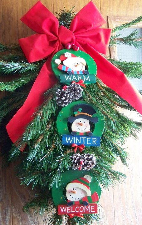 my homemade holiday door decoration recycle an old tree my homemade holiday door decoration recycle an old tree