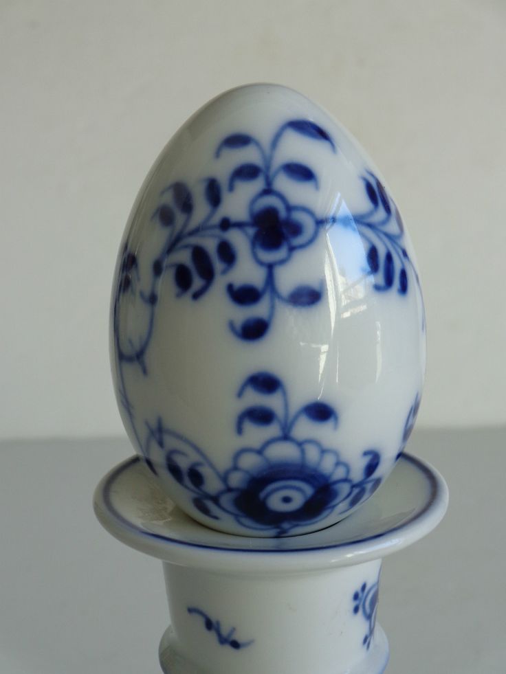 Art dating royal copenhagen porcelain