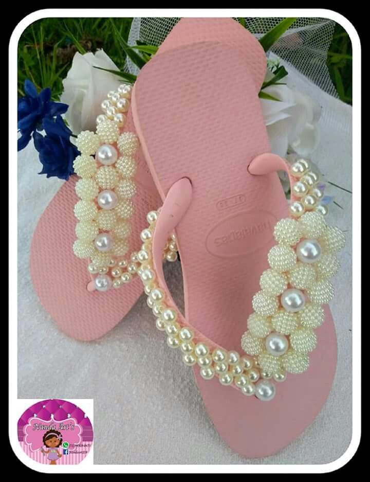 Artesanato com Chinelos | customização | pérolas Artesanato com Chinelos | customização | pérolas