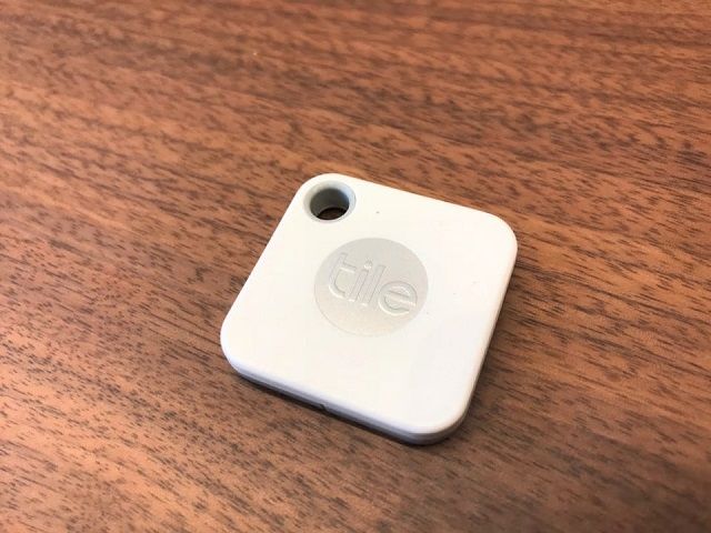 お財布やスマホ探しをお手伝い スマートトラッカー Tile で探し物の時間と労力を削減 片づけ収納ドットコム 片づけ スマホ 書類 整理 ファイル お財布やスマホ探しをお手伝い スマートトラッカー Tile で探し物の時間と労力を削減 片づけ収納ドットコム 片づけ スマホ 書類 整理 ファイル