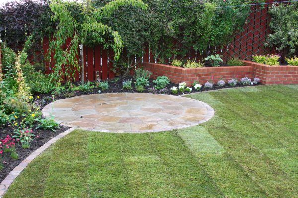 The 25+ best Circular patio ideas on Pinterest | Small ... The 25+ best Circular patio ideas on Pinterest | Small ... on Curved Patio Ideas id=76940