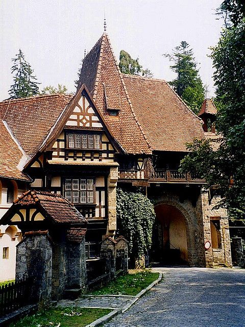 best 10+ tudor homes ideas on pinterest | tudor style homes, tudor best 10+ tudor homes ideas on pinterest | tudor style homes, tudor