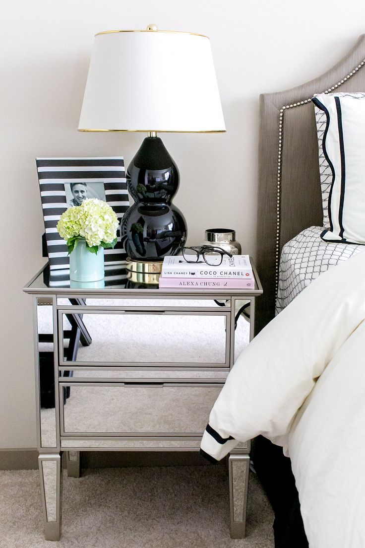 Side Table Ideas For Bedroom best 25+ bedside table decor ideas on pinterest | white bedroom Side Table Ideas For Bedroom best 25+ bedside table decor ideas on pinterest | white bedroom