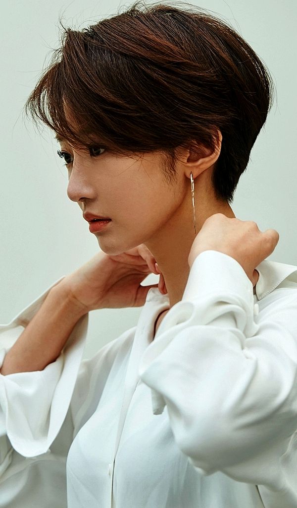 Go Joon Hee ショートのヘアスタイル ショート パーマ ショートカット Go Joon Hee ショートのヘアスタイル ショート パーマ ショートカット