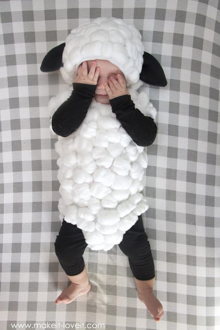 Machen Sie ein Baby Lamm Kostüm ….. ein einfaches Tutorial – done in Machen Sie ein Baby Lamm Kostüm ….. ein einfaches Tutorial – done in