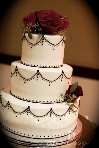 Best 25 Red Round Wedding Cakes Ideas On Pinterest Blue Image Detail For Fall Winter Black Ivory Red Silver White Round Wedding Cakes Photos