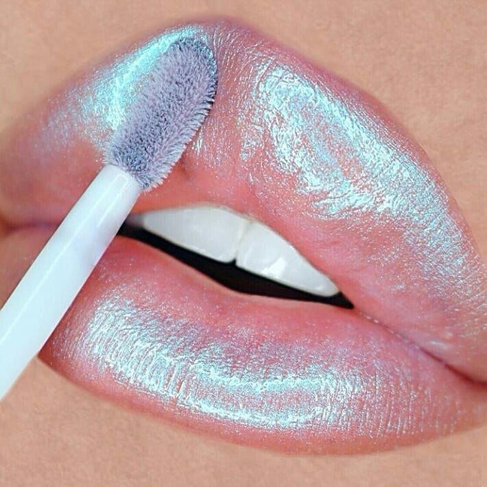 Pin By Jason Hellborn On Aesthetic In 2020 Holographic Makeup