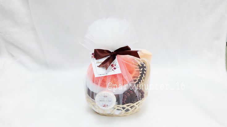 Instagram partyhunter 16 Hampers Souvenir Siraman Instagram partyhunter 16 Hampers Souvenir Siraman