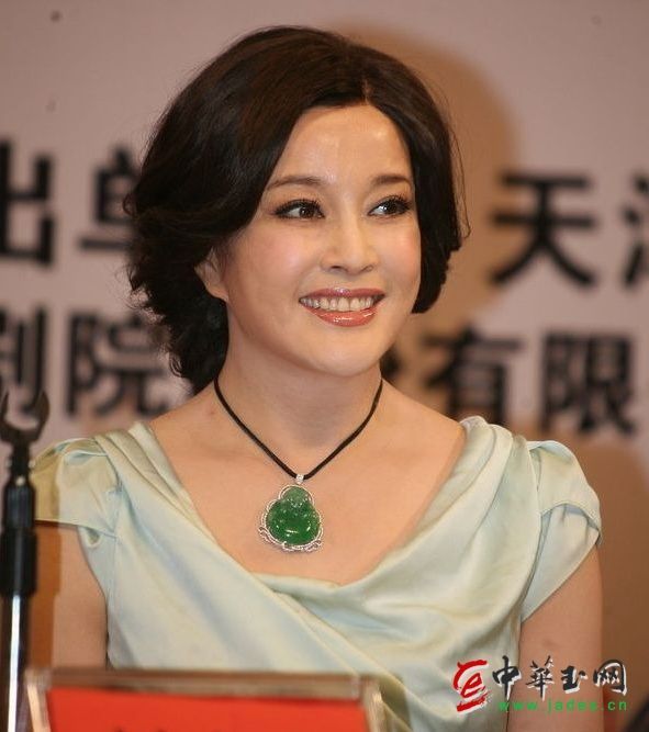 Lui Xiaoqing ceremony 2012 зурган илэрцүүд