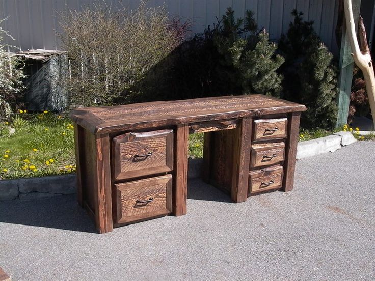 here is the big one beautiful red fir with the live edge around the top rustic officeyour designfirskeyboarddrawertraythe topdesks - Design Your Own Desk here is the big one beautiful red fir with the live edge around the top rustic officeyour designfirskeyboarddrawertraythe topdesks - Design Your Own Desk