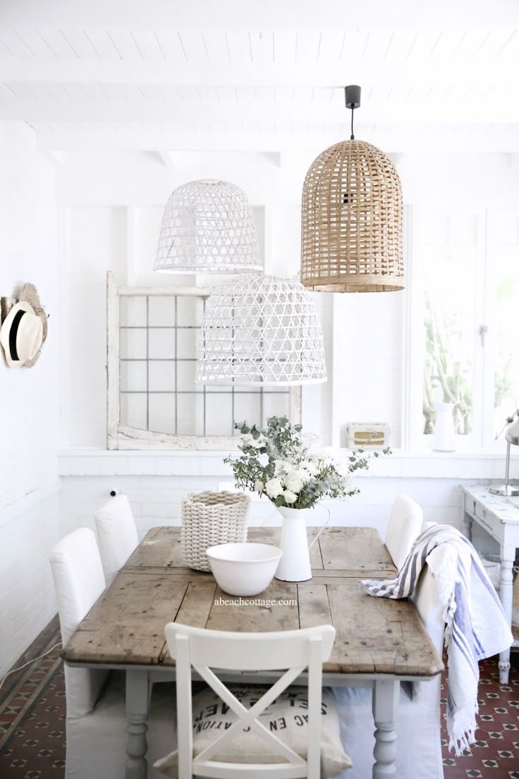 Best 25 Beach Dining Room Ideas On Pinterest Beach House Cool Coastal Dining Room Sets Decorating Inspiration Best 25 Beach Dining Room Ideas On Pinterest Beach House Gorgeous Coastal Dining Room Sets Inspiration