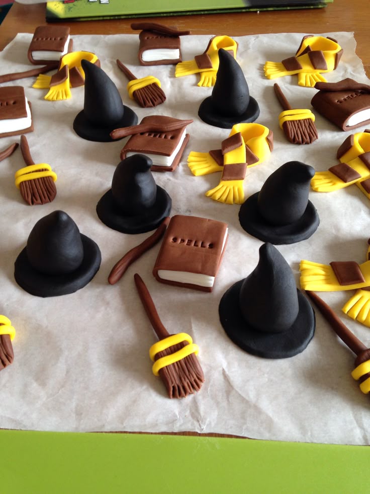Harry Potter Cake Topper D Edible Gold Snitch Wand Magic Sorting Hat Harry Potter Cake Topper D Edible Gold Snitch Wand Magic Sorting Hat