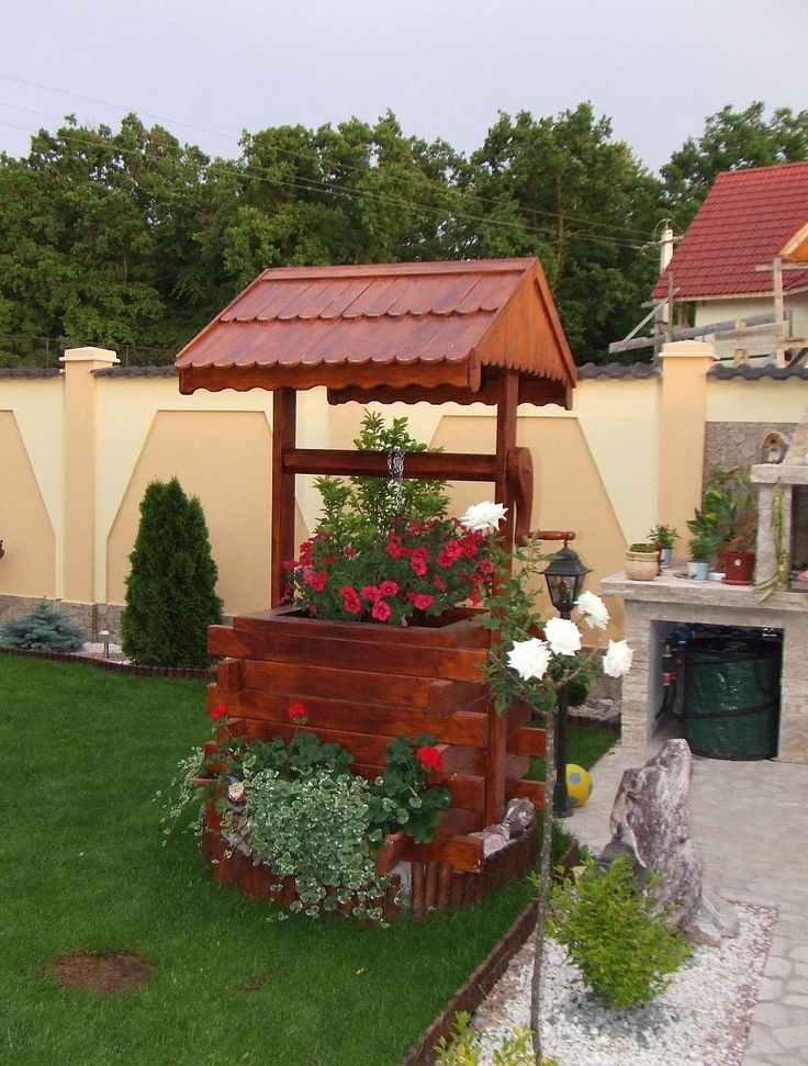 Fantani Din Lemn Suceava 25 Fântâni decorative din lemn, ideale să maschezi puțuri sau cămine ...